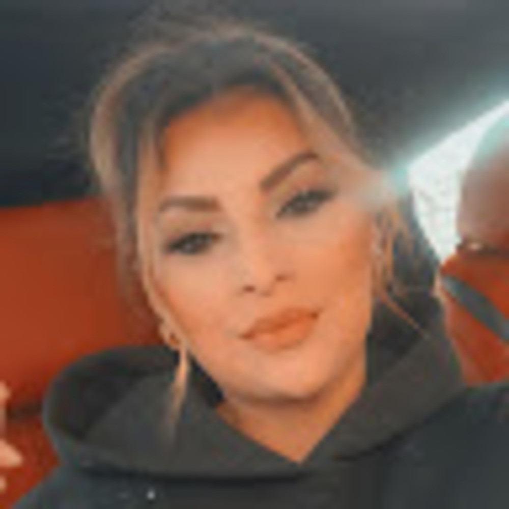Meet your Posher, Brenda